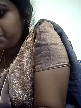 Snapshot of sweetqueen143 chatting on 22, 10, 2025 sweetqueen143 online show from 22, 10, 2025