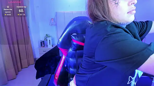 Gyal 8  online show from 8, 1, 2026