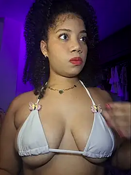 hottielatina online show from 8, 11, 2025