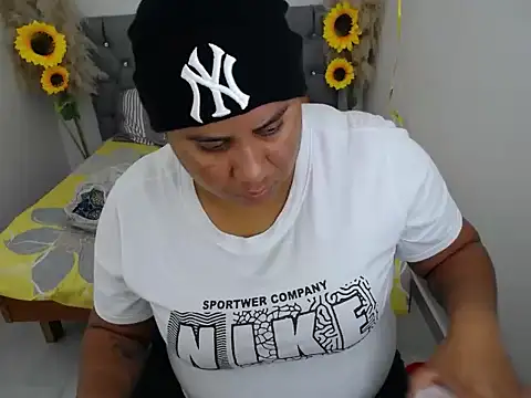 hotlesby valery online show from 25, 10, 2025