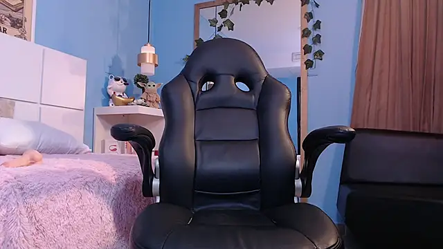 PenelopeBond online show from 13, 11, 2025