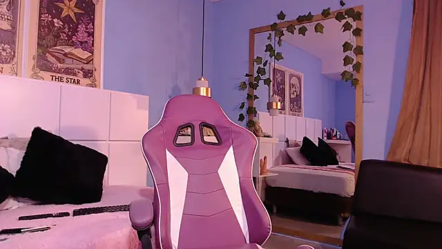 PenelopeBond online show from 28, 11, 2025