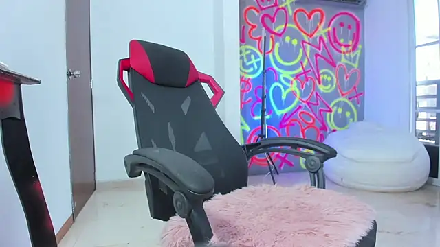 ZOE ROSE4 online show from 18, 12, 2025