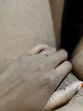 Snapshot of auntybbk chatting on 12, 10, 2025 auntybbk online show from 12, 10, 2025