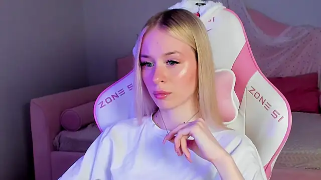 MiaGraces online show from 17, 11, 2025