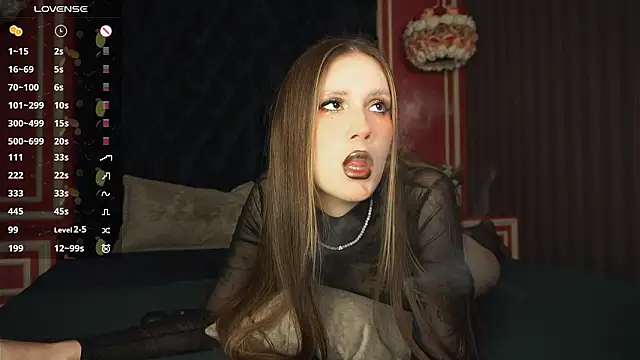 Snapshot of babyy_gloria chatting on 5, 3, 2026 babyy gloria online show from 5, 3, 2026