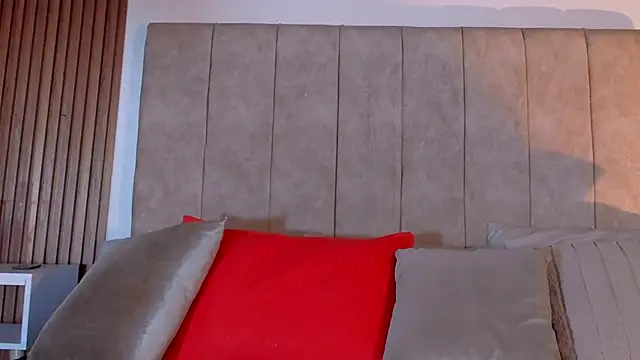 Lauraa saenz11 online show from 26, 9, 2025