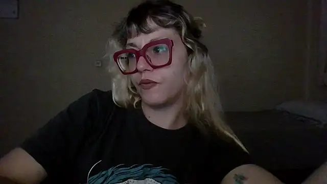 Snapshot of BlondieTami chatting on 25, 2, 2026 BlondieTami online show from 25, 2, 2026