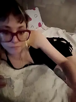 Snapshot of BlondieTami chatting on 3, 3, 2026 BlondieTami online show from 3, 3, 2026