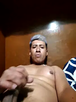 Carlos27hot online show from 18, 2, 2026