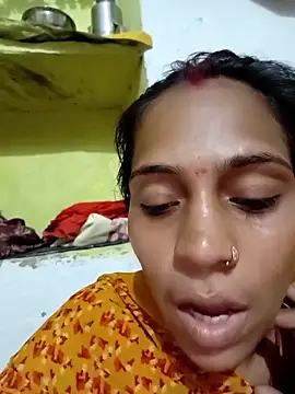 Snapshot of M-Rani239 chatting on 21, 9, 2025 M-Rani239 online show from 21, 9, 2025