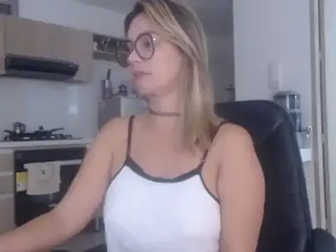 LovePaula online show from 20, 2, 2025