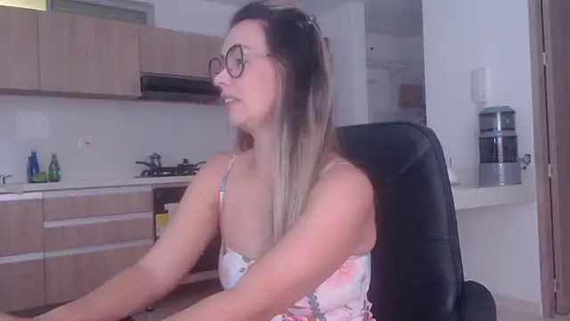 LovePaula online show from 29, 3, 2026