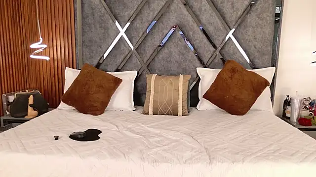 Snapshot of Dafne__Ruiz chatting on 22, 10, 2025 Dafne Ruiz online show from 22, 10, 2025