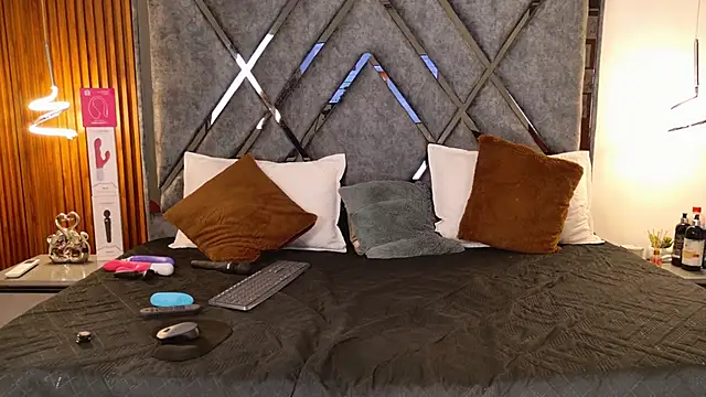 Snapshot of Dafne__Ruiz chatting on 22, 11, 2025 Dafne Ruiz online show from 22, 11, 2025