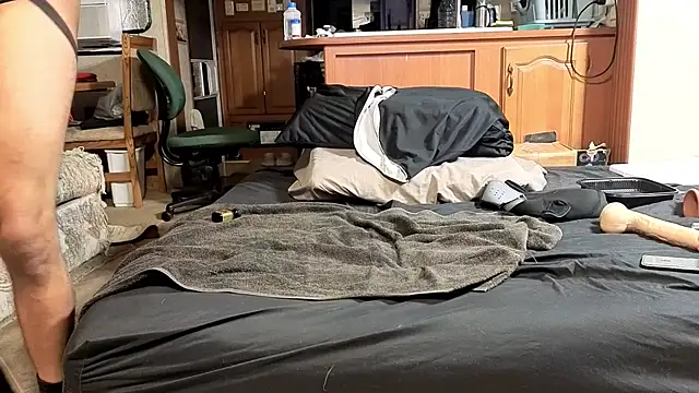 Snapshot of Clouds_4play chatting on 26, 11, 2025 Clouds 4play online show from 26, 11, 2025