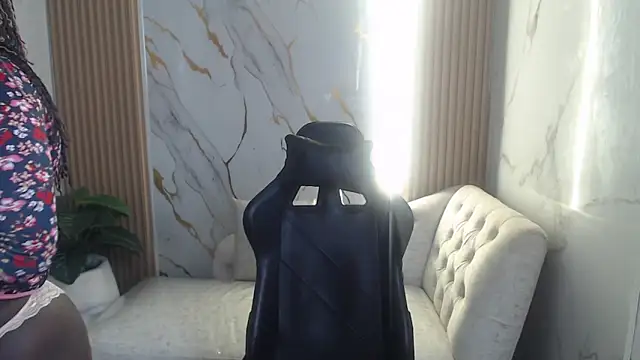 Soffia b online show from 28, 10, 2025