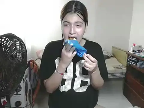 Mirage Sertori online show from 11, 11, 2025