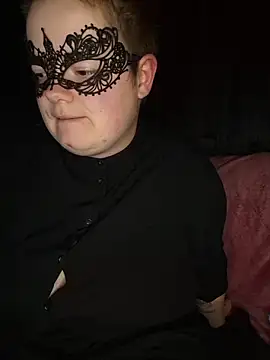 Snapshot of Katy2323 chatting on 7, 10, 2025 Katy2323 online show from 7, 10, 2025