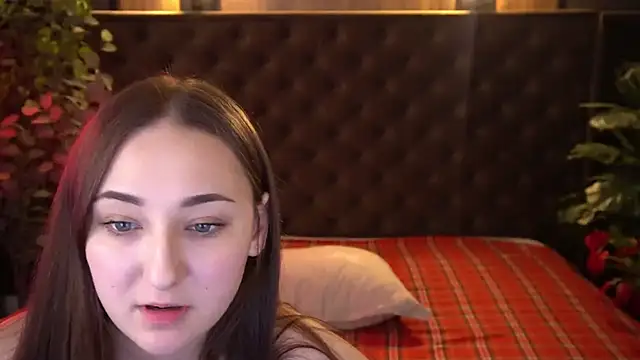 SashaDuvalle online show from 18, 4, 2026