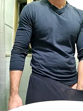 Snapshot of giovan2020 chatting on 20, 11, 2025 giovan2020 online show from 20, 11, 2025