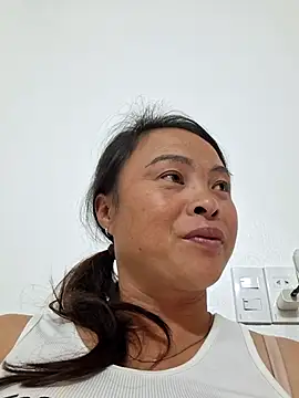 xuxulovezz online show from 14, 11, 2025