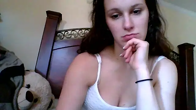 brunettebabexo3 online show from 13, 1, 2026