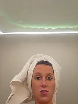 brunettebabexo3 online show from 12, 6, 2026