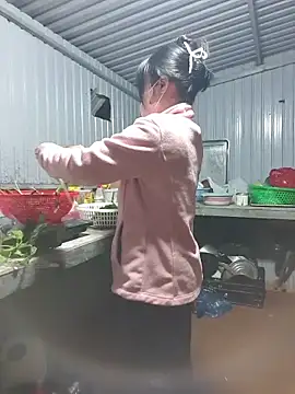 Helen-Tran online show from 28, 11, 2025