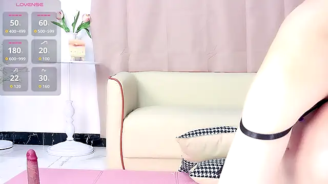 Nelly520 online show from 17, 11, 2025