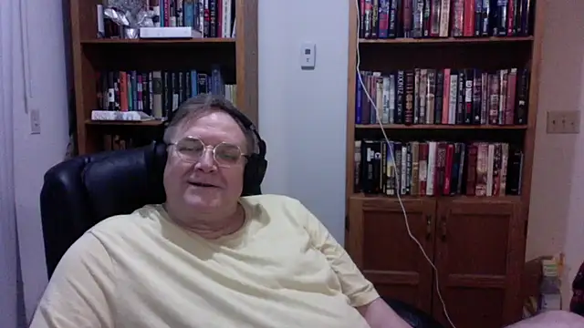 Snapshot of Vinyl22@xh chatting on 22, 6, 2026 Vinyl22xh online show from 22, 6, 2026
