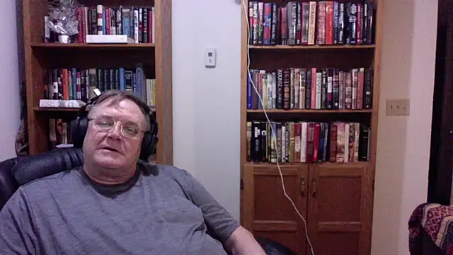 Snapshot of Vinyl22@xh chatting on 29, 6, 2026 Vinyl22xh online show from 29, 6, 2026