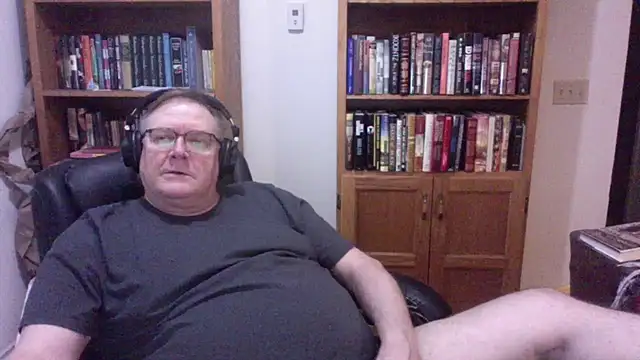Snapshot of Vinyl22@xh chatting on 24, 7, 2026 Vinyl22xh online show from 24, 7, 2026