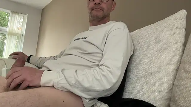 Snapshot of kinky_daddy chatting on 24, 9, 2025 kinky daddy online show from 24, 9, 2025