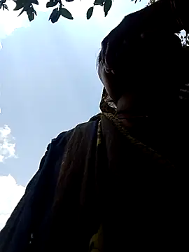 Pooja6060 online show from 5, 10, 2025