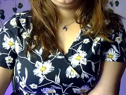 Snapshot of Aaliya02 chatting on 1, 2, 2026 Aaliya02 online show from 1, 2, 2026