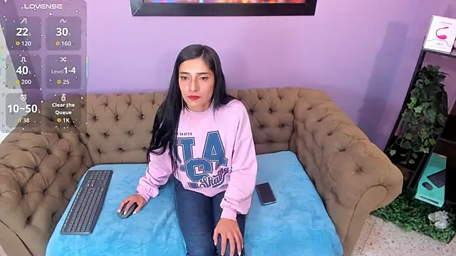 Snapshot of Vhaleria_Vega chatting on 4, 10, 2025 Vhaleria Vega online show from 4, 10, 2025