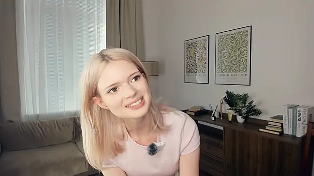 LaureMestler online show from 4, 10, 2025