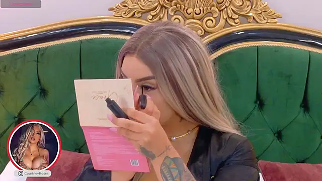 CourtneyRoses online show from 15, 11, 2025