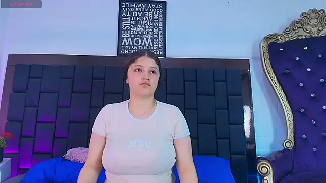 Krystal Heartss online show from 21, 10, 2025