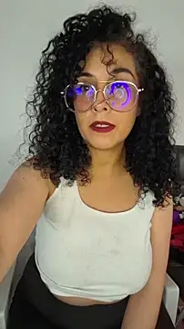 Snapshot of LondonHilton chatting on 16, 2, 2026 LondonHilton online show from 16, 2, 2026