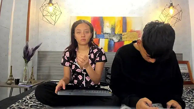 Snapshot of Willow_Pearl chatting on 12, 10, 2025 Willow Pearl online show from 12, 10, 2025