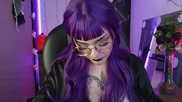 Snapshot of LesRose chatting on 22, 10, 2025 LesRose online show from 22, 10, 2025