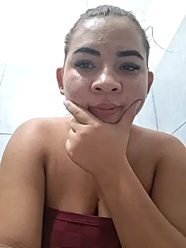 hot-mom22 online show from 10, 3, 2026