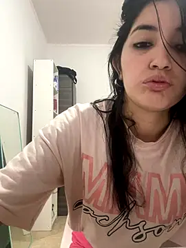 Snapshot of KarenG2025 chatting on 13, 10, 2025 KarenG2025 online show from 13, 10, 2025