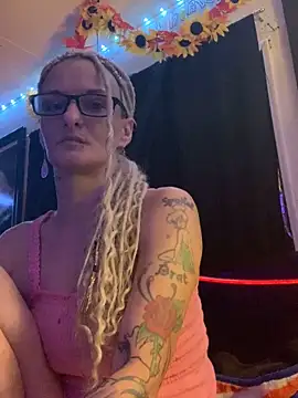 blondebarbiebae online show from 6, 10, 2025