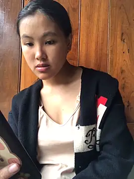 Snapshot of Mai_lovely chatting on 20, 10, 2025 Mai lovely online show from 20, 10, 2025