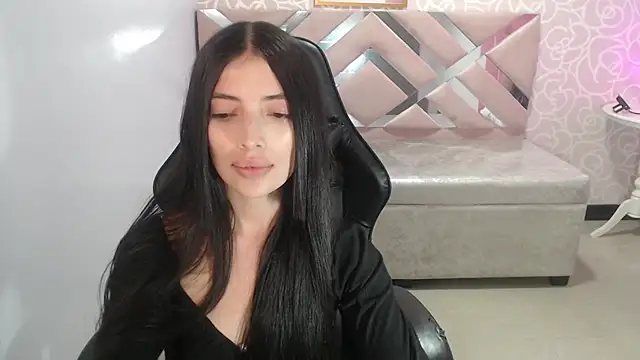 Snapshot of cynthia_ch chatting on 2, 10, 2025 cynthia ch online show from 2, 10, 2025