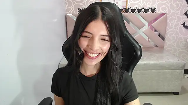 Snapshot of cynthia_ch chatting on 23, 10, 2025 cynthia ch online show from 23, 10, 2025