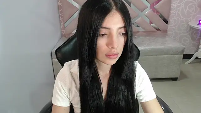 Snapshot of cynthia_ch chatting on 21, 11, 2025 cynthia ch online show from 21, 11, 2025